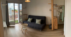 
                                                                                        Location
                                                                                         T1 meublé avec balcon