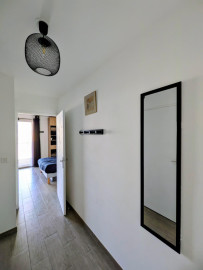 
                                                                                        Location
                                                                                         T1 meublé, balcon/parking – Défense/ Nanterre U.