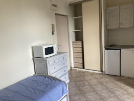 
                                                                                        Location
                                                                                         T1 meublé standing proche ORLEANS