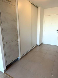
                                                                                        Location
                                                                                         T1 neuf avec balcon et vue dégagée – La Défense