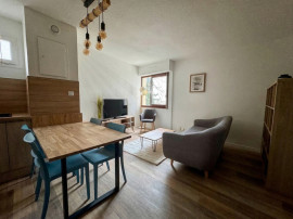 
                                                                                        Location
                                                                                         T1/T2 "Prêt à vivre" – Entièrement Rénové