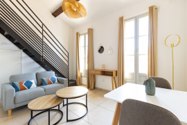 
                                                                                        Location
                                                                                         Studio avec mezzanine et terrasse - Cours Lieutaud