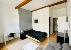 
                                                                                        Location
                                                                                         T1bis meublé 30m² en plein centre de Lille