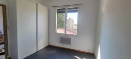 
                                                                                        Location
                                                                                         T2 30m2 proche métro Fontaine Lestang