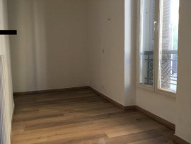 
                                                                                        Location
                                                                                         T2 33m2 à louer Paris 12ème quartier Daumesnil