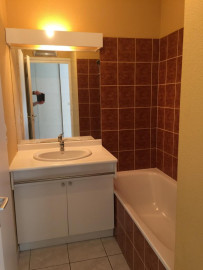 
                                                                                        Location
                                                                                         T2  34 m2   meublé