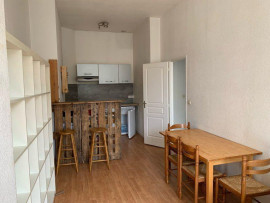 
                                                                                        Location
                                                                                         T2 38m2 cours de la Marne