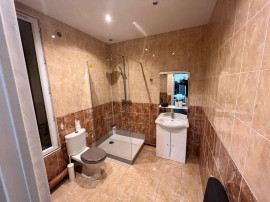 
                                                                                        Location
                                                                                         T2 40m² meublé au calme dans une allée discrète