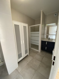 
                                                                                        Location
                                                                                         T2 / 42 m² / Pessac / Nu