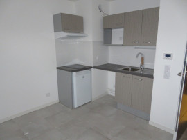 
                                                                                        Location
                                                                                         T2 / 42 m² / Pessac / Nu