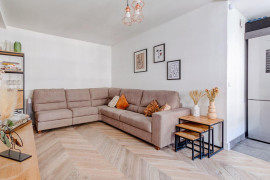 
                                                                                        Location
                                                                                         T2 44 m², 15ème arrondissement – Charme et confort