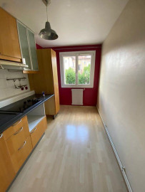 
                                                                                        Location
                                                                                         🏠 T2 – 50 m² – Gare Juvisy – Balcon – 1 000 CC