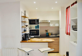 
                                                                                        Location
                                                                                         T2 à deux pas de la Timone et calme