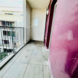 
                                                                                        Location
                                                                                         T2 avec balcon neuf
