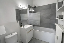 
                                                                                        Location
                                                                                         T2 avec Jardin