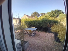 
                                                                                        Location
                                                                                         T2 dans pavillon