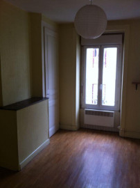 
                                                                                        Location
                                                                                         T2 de 35m2