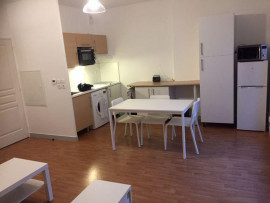 
                                                                                        Location
                                                                                         T2 de 37 m2, MEUBLE et entièrement NEUF