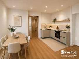 
                                                                                        Vente
                                                                                         T2 de 50m² avec cachet à rénover - Fort potentiel