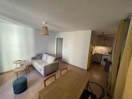 
                                                                                        Location
                                                                                         T2 double façade au Panier, 13002