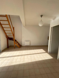 
                                                                                        Location
                                                                                         T2 Duplex atypique 40m² Nantes Erdre Rond Pt Paris