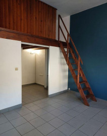 
                                                                                        Location
                                                                                         T2 en duplex à Talence Cauderès