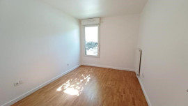 
                                                                                        Location
                                                                                         T2 en rez-de-jardin à Cachan