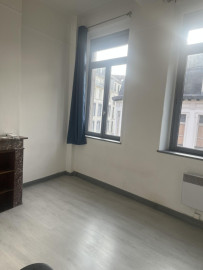 
                                                                                        Location
                                                                                         T2 Lille Flandre