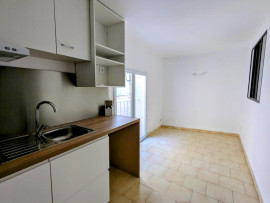 
                                                                                        Location
                                                                                         T2 l'Isle sur Sorgue refait neuf