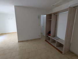 
                                                                                        Location
                                                                                         T2 l'Isle sur Sorgue refait neuf