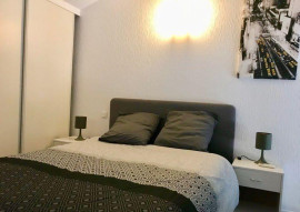 
                                                                                        Location
                                                                                         T2 loft meublé tout équipé Hypercentre