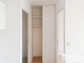 
                                                                                        Vente
                                                                                         T2 lumineux avec balcon, parking et ascenseur
