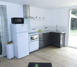 
                                                                                        Location
                                                                                         T2 meublé, 30 m², proche Lyon, terrasse