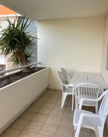 
                                                                                        Location
                                                                                         T2 meublé 30m2 avec terrasse plein sud et parking