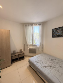 
                                                                                        Location
                                                                                         T2 Meublé 35m²
