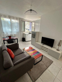 
                                                                                        Location
                                                                                         T2 meublé 37m² Bonneveine Parking
