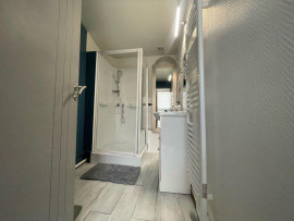 
                                                                                        Location
                                                                                         T2 meublé 37m2, Jean Jaurès avec extérieur