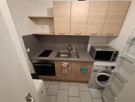 
                                                                                        Location
                                                                                         T2 meublé 40m² Lumineux, calme, 2 parkings - Tours