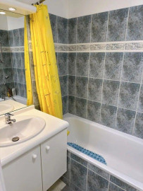 
                                                                                        Location
                                                                                         T2 meublé 45m² au Faubourg de l'arche, Courbevoie