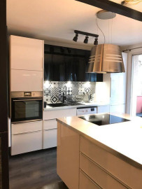 
                                                                                        Location
                                                                                         T2 meuble 48m² + terrasse + parking + cave
