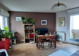 
                                                                                        Location
                                                                                         T2 meublé 49m² Nantes avec balcon + parking + cave