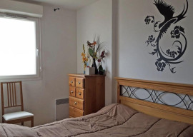 
                                                                                        Location
                                                                                         T2 meublé AIX la DURANNE avec vue imprenable