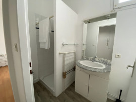 
                                                                                        Location
                                                                                         T2 meublé Bègles