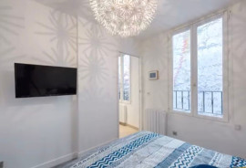 
                                                                                        Location
                                                                                         T2 meublé et calme,  Rue de Charenton 75012