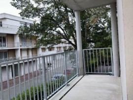 
                                                                                        Location
                                                                                         T2 meublé neuf de 33m²,traversant et lumineux