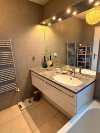 
                                                                                        Location
                                                                                         T2 MEUBLÉ PREMIUM – CONFLUENCE – TERRASSE 13,59 m²