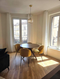 
                                                                                        Location
                                                                                         T2 meublé près de la Défense