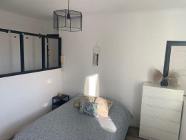 
                                                                                        Location
                                                                                         T2 meublé quartier St-Félix