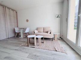 
                                                                                        Location
                                                                                         T2 Meublé Refait à Neuf – Courbevoie / La Défense