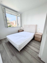 
                                                                                        Location
                                                                                         T2 Meublé Refait à Neuf – Courbevoie / La Défense